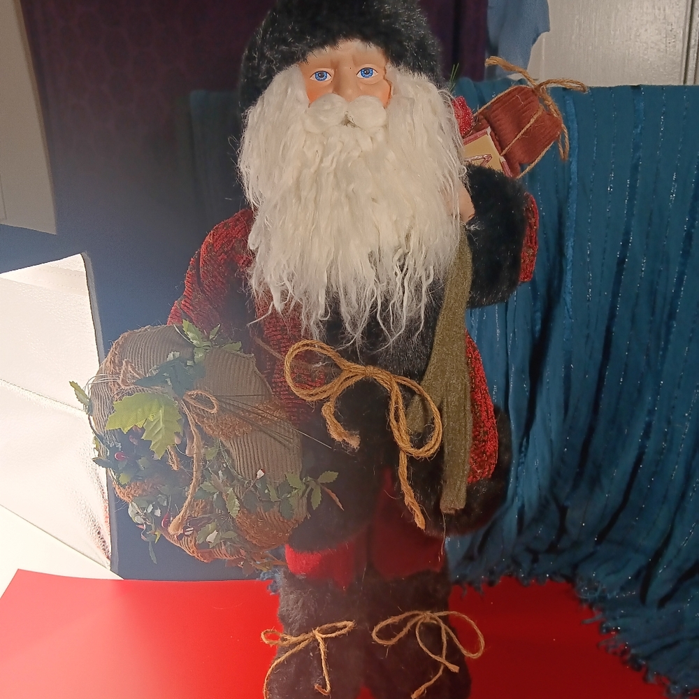 Vintage Santa Claus Figure Holding Wreath And Toy Sack 20" Tall